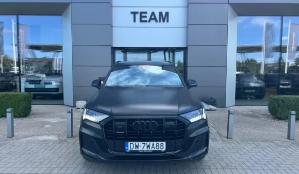 Audi Q7 50 TDImHEV Quattro S Line – Salon Polska