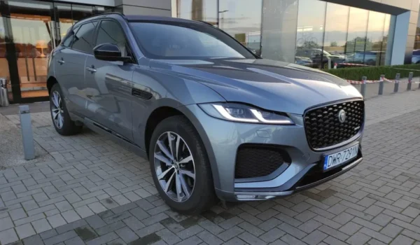 Jaguar F-Pace 2.0 I4 250 PS AWD Auto R Dynamic SE