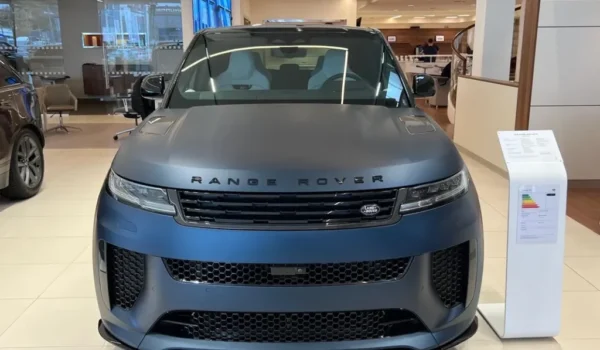 Range Rover Sport MY25 4.4P V8 635 PS AWD Auto SV Edition Two