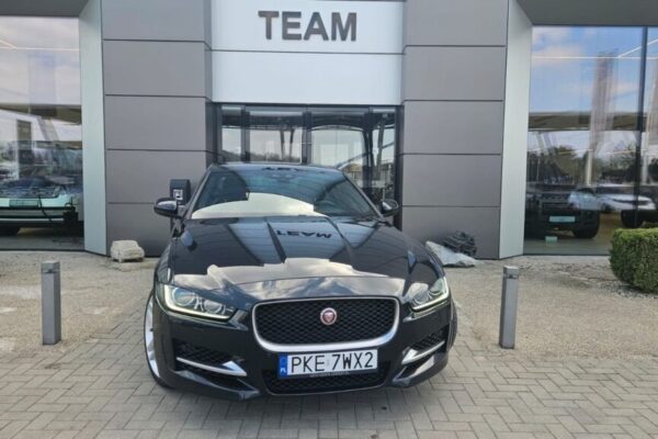 Jaguar Xe 2.0 Diesel 180 KM