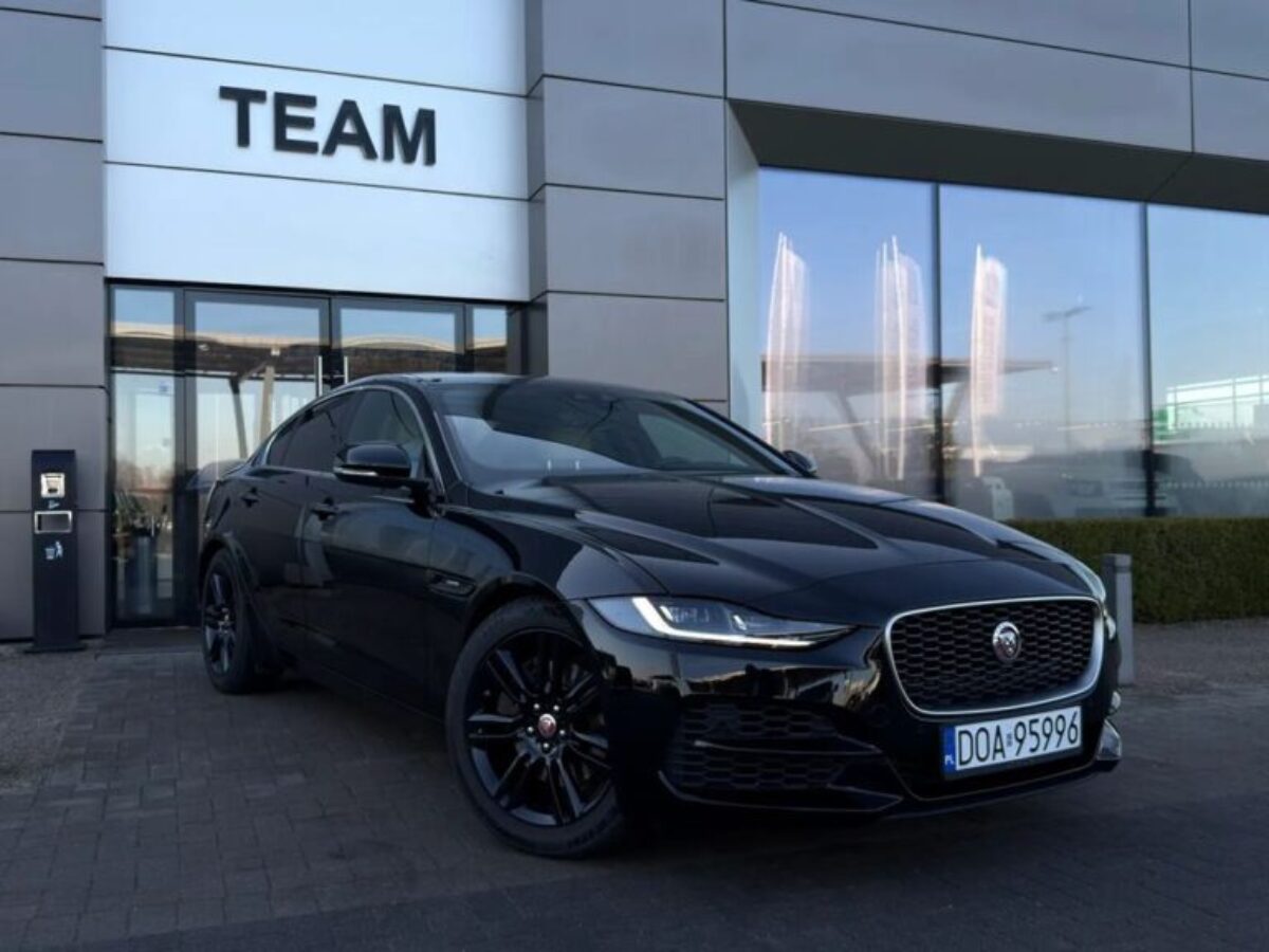 Jaguar Xe 2.0 Benzyna 250 KM